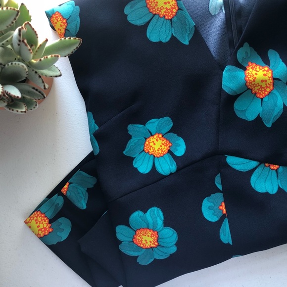 Banana republic dress - Picture 4 of 8